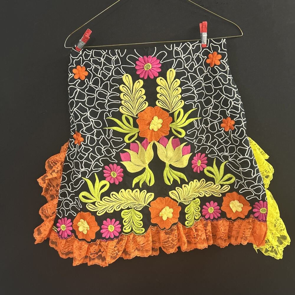 p.s.n.y. saman petite cotton embroidered floral mini skirt Size 2P